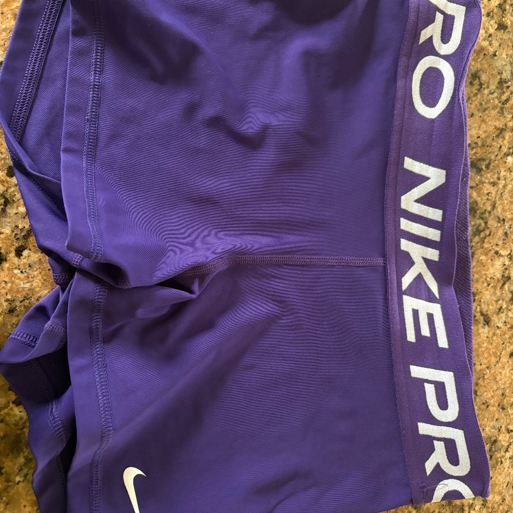 Small nike pro shorts
